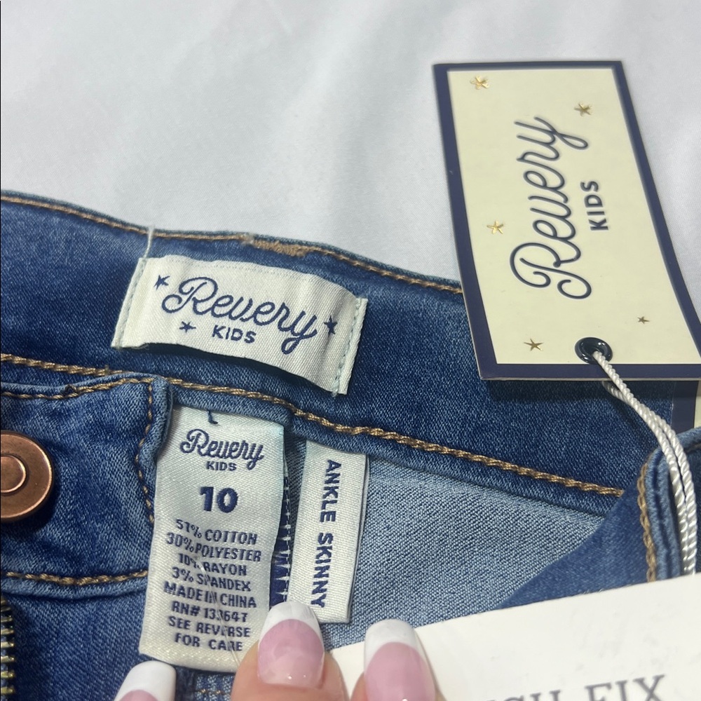Revery kids NWT size 10 skinny jeans - Picture 2 of 8